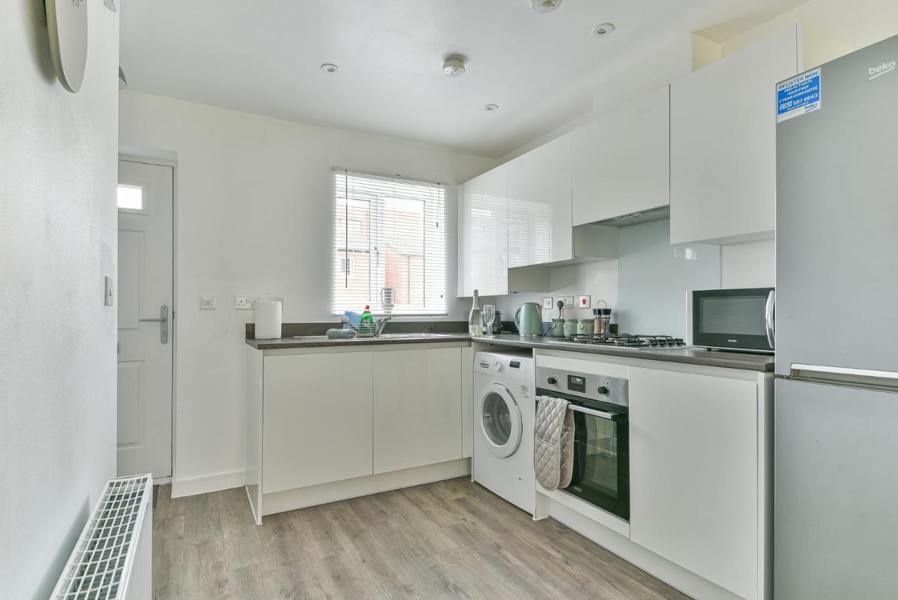 Beautiful New House In Derby For Up To 5 Guests, Suitable For Families Contractors Nhs Staff Etc Zewnętrze zdjęcie
